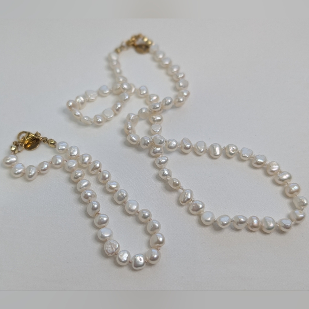 Hand Knotted Pearl Necklace & Bracelet - Artisan Jewelry - F006 - Picture 5 of 9